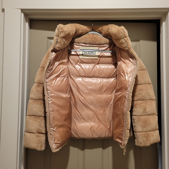 HERNO faux fur Teddy down jacket. Size 8,  Carmel color - Picture 5 of 7